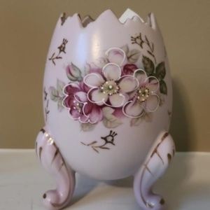 VTG Hand Painted Oriental Footed Egg Design Vase-Home Accents Decorating Mother